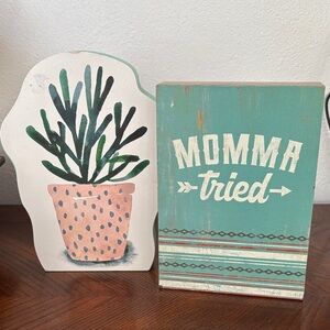 Decorative Wooden Signs with Plant Design